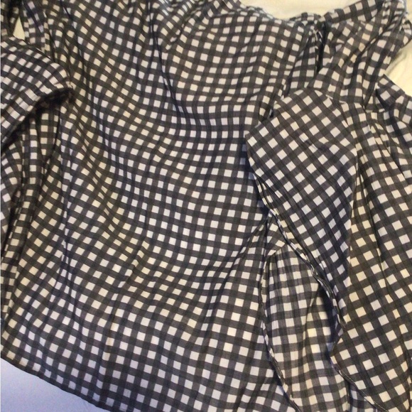 Express Black and White Checkered Blouse - Picture 4 of 4